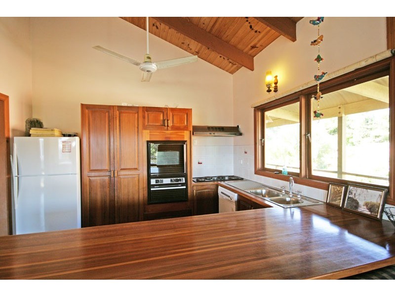 5 Surfside Crescent, Pottsville NSW 2489