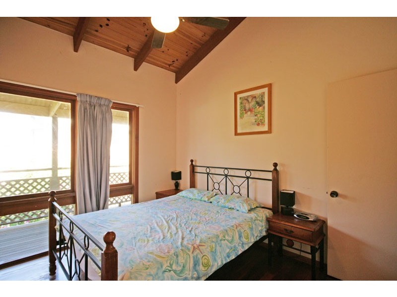 5 Surfside Crescent, Pottsville NSW 2489