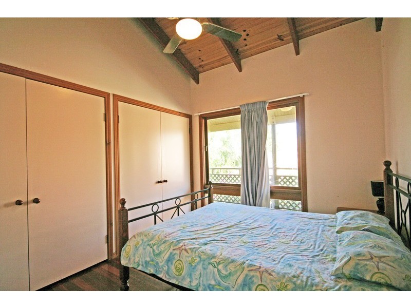 5 Surfside Crescent, Pottsville NSW 2489