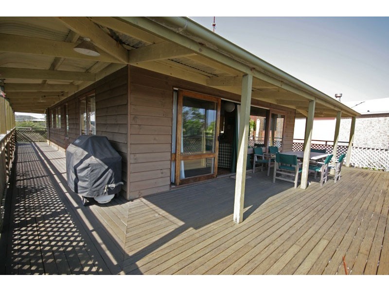 5 Surfside Crescent, Pottsville NSW 2489