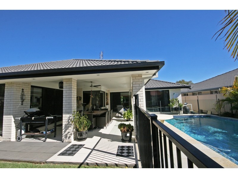 6 Moonee Street, Pottsville NSW 2489