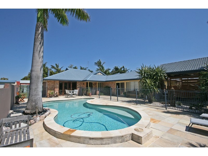 26 Buckingham Drive, Pottsville NSW 2489