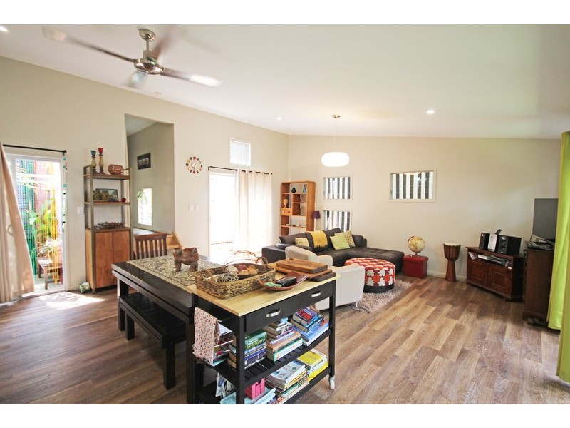 20 Twentyeighth Avenue, Palm Beach QLD 4221