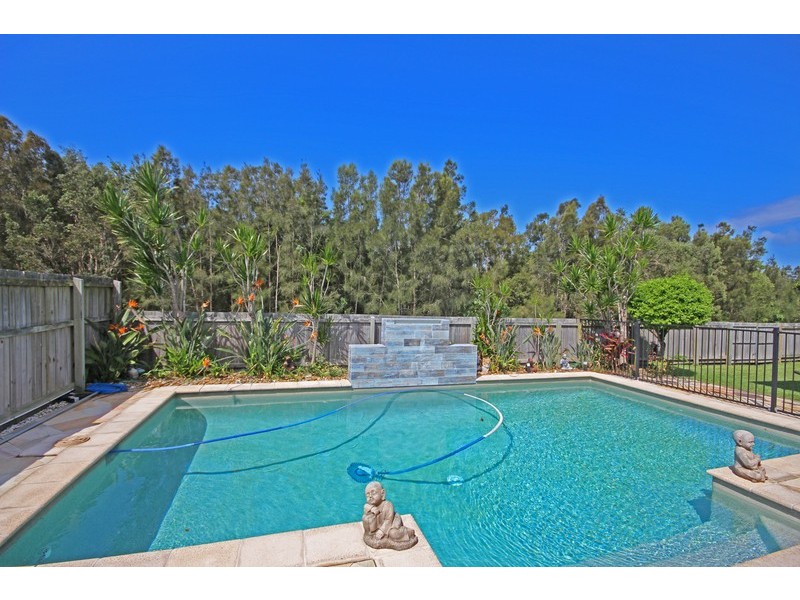 135 Overall Drive, Pottsville NSW 2489