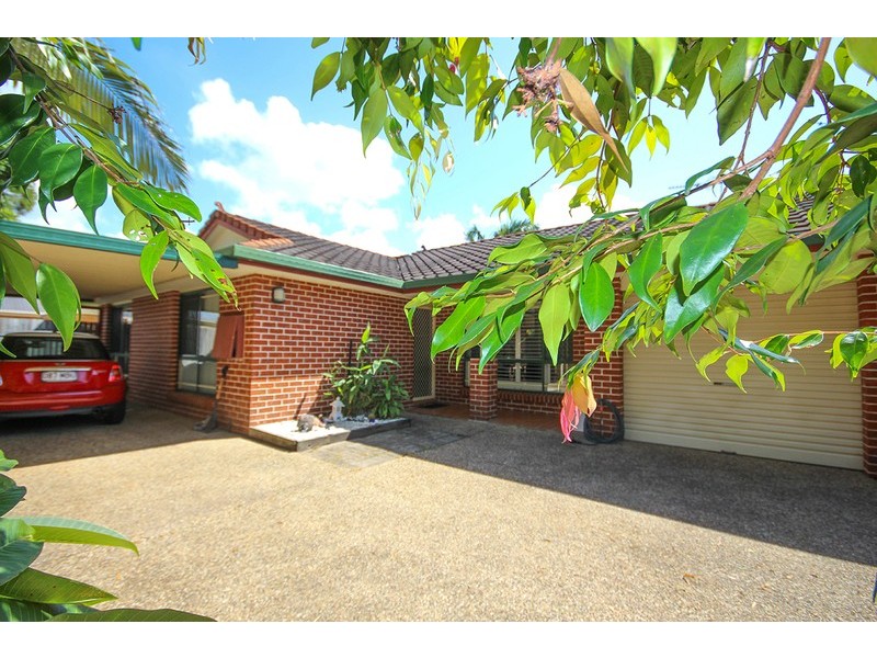 2/6 Edward Avenue, Pottsville NSW 2489