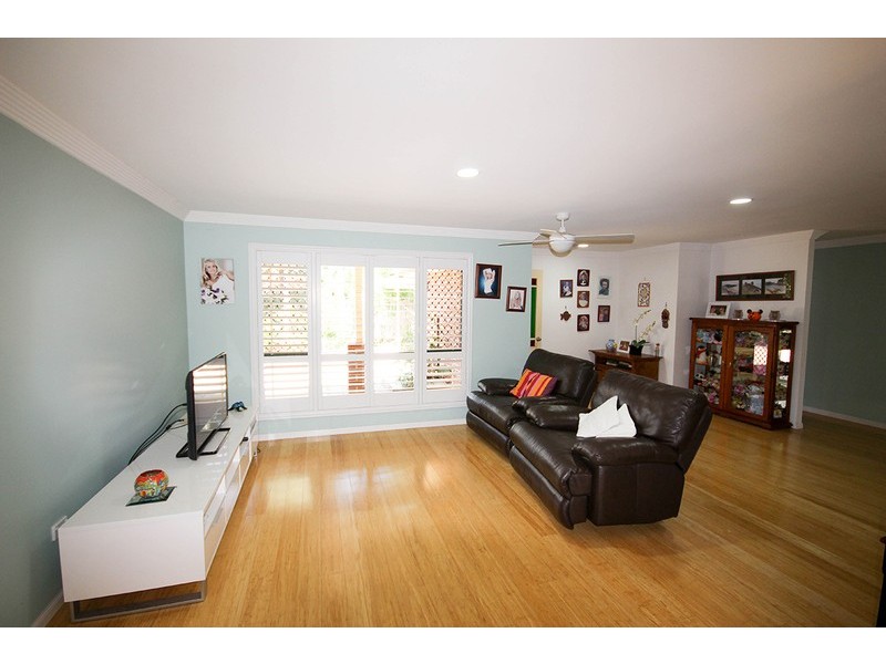 2/6 Edward Avenue, Pottsville NSW 2489