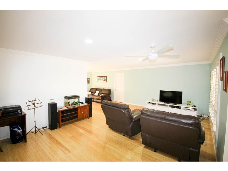 2/6 Edward Avenue, Pottsville NSW 2489