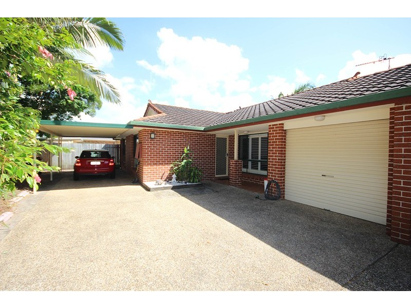 2/6 Edward Avenue, Pottsville NSW 2489