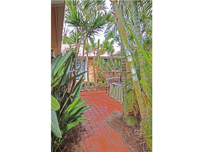 9 Diana Court, Pottsville NSW 2489