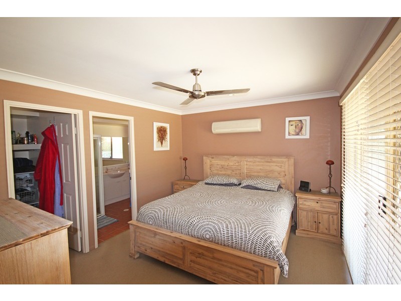 14 McKenzie Avenue, Pottsville NSW 2489