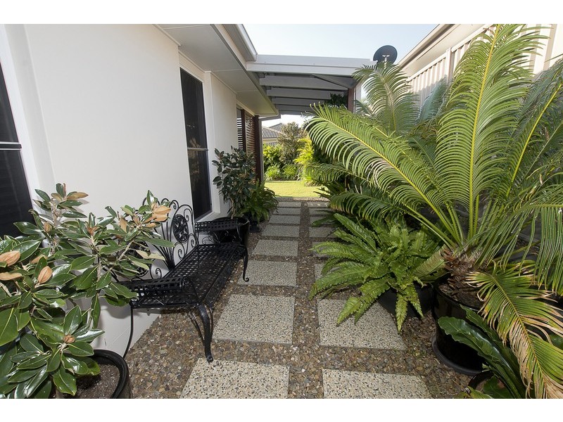 3 Terrigal Drive, Pottsville NSW 2489