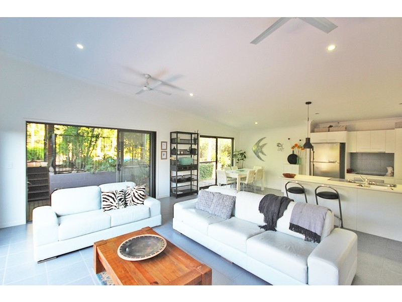 2 Mylestom Circle, Pottsville NSW 2489