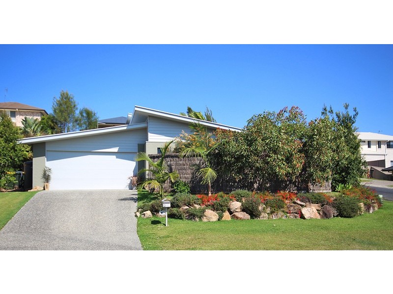 2 Mylestom Circle, Pottsville NSW 2489