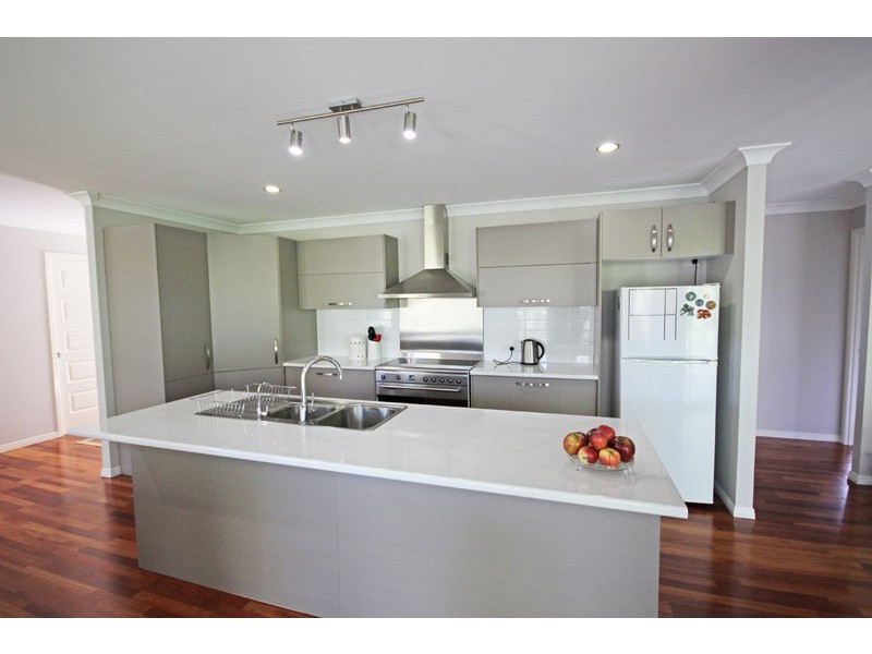 11 Hovea Drive, Pottsville NSW 2489