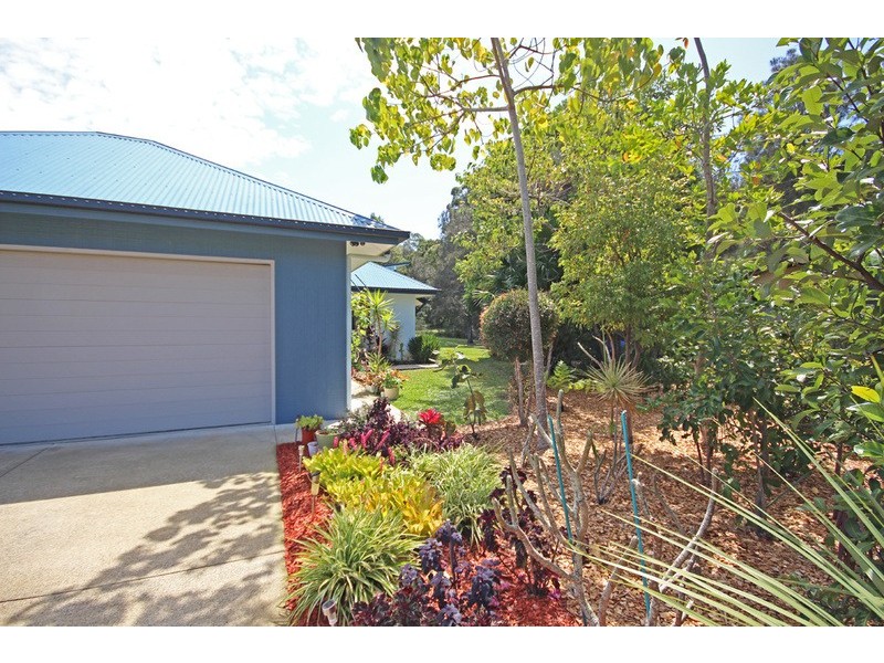 2 Butternut Place, Pottsville NSW 2489