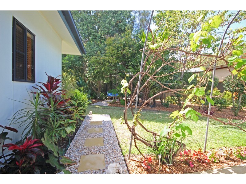 2 Butternut Place, Pottsville NSW 2489