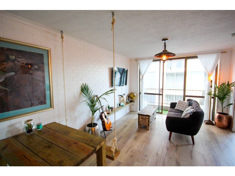 11/22 Musgrave Street, Coolangatta QLD 4225