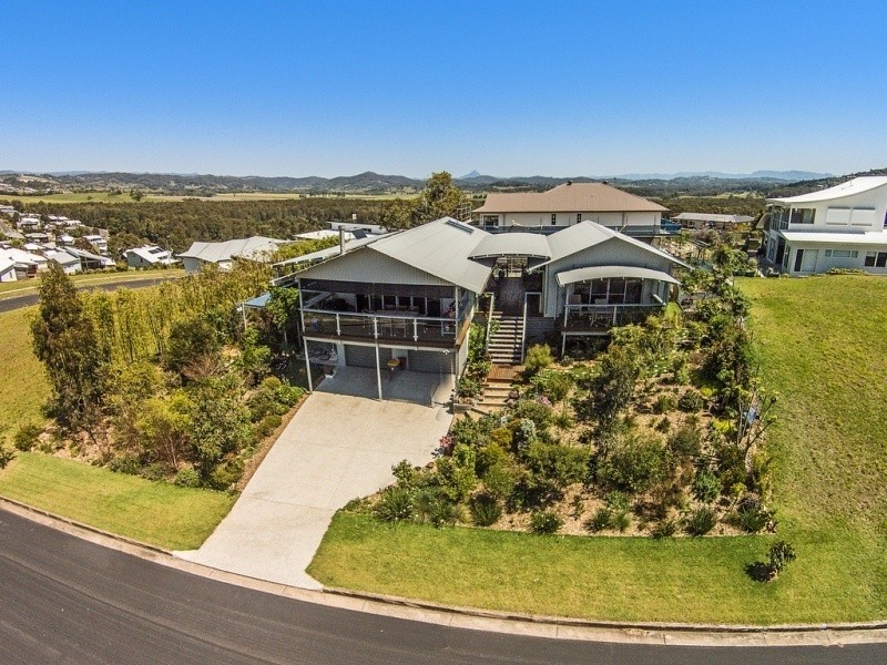 2 Melia Close, Pottsville NSW 2489