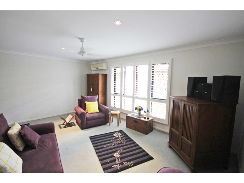 2/12 Suffolk Parade, Pottsville NSW 2489