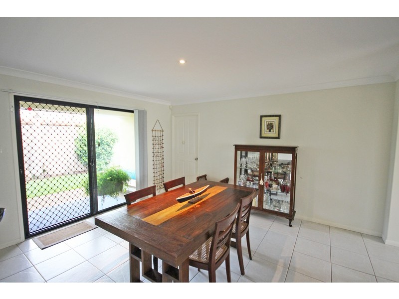 2/12 Suffolk Parade, Pottsville NSW 2489