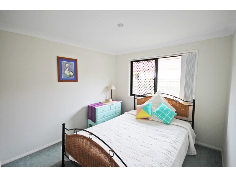 2/12 Suffolk Parade, Pottsville NSW 2489