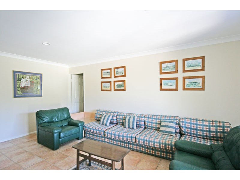 10 Surfside Crescent, Pottsville NSW 2489