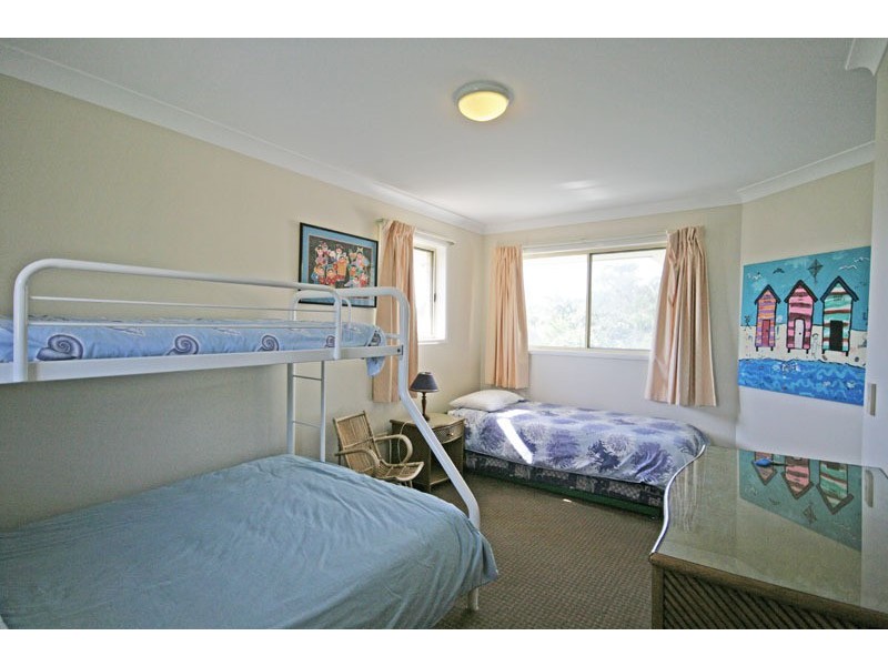 10 Surfside Crescent, Pottsville NSW 2489