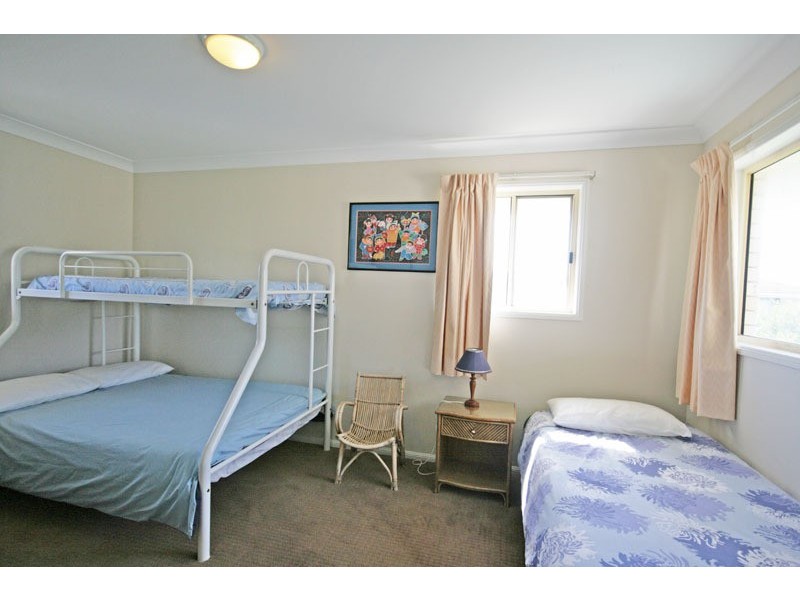 10 Surfside Crescent, Pottsville NSW 2489