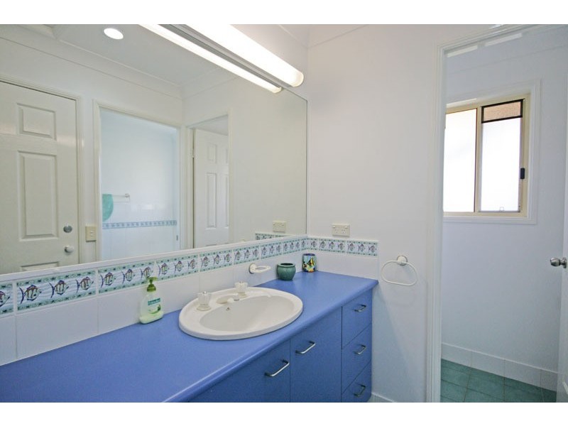 10 Surfside Crescent, Pottsville NSW 2489