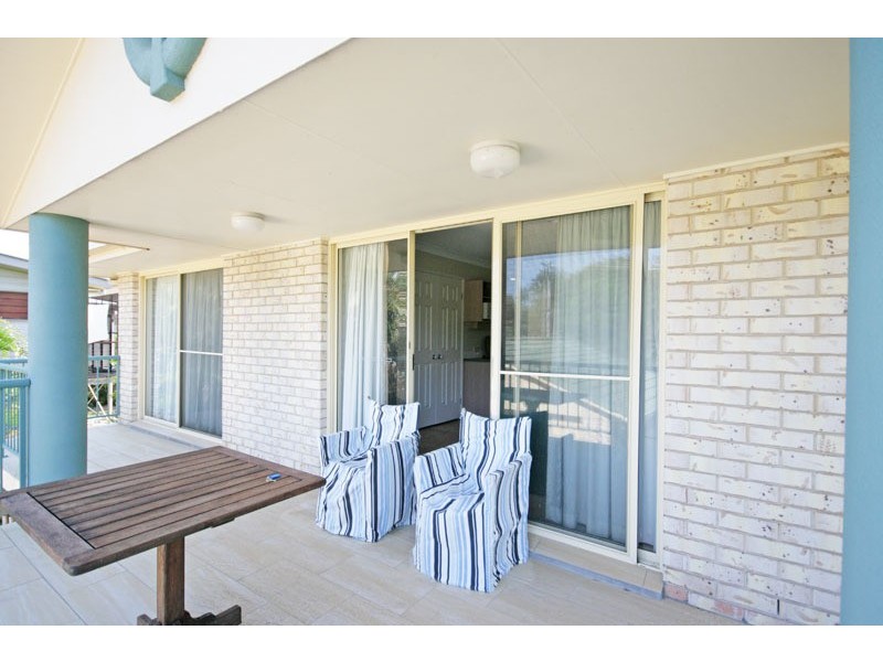 10 Surfside Crescent, Pottsville NSW 2489