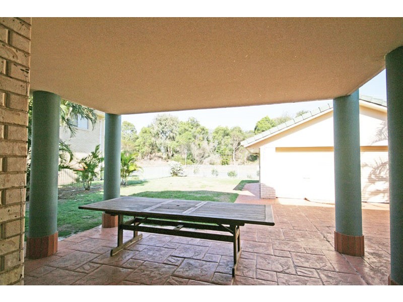 10 Surfside Crescent, Pottsville NSW 2489