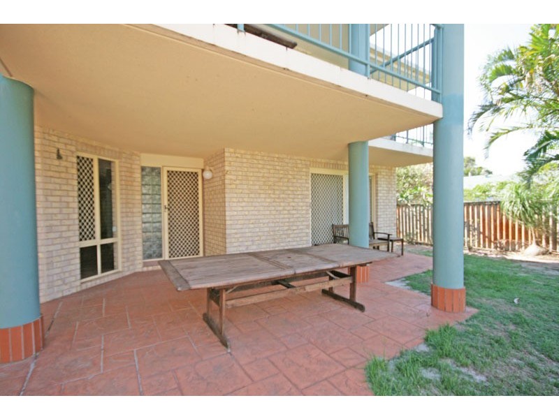 10 Surfside Crescent, Pottsville NSW 2489