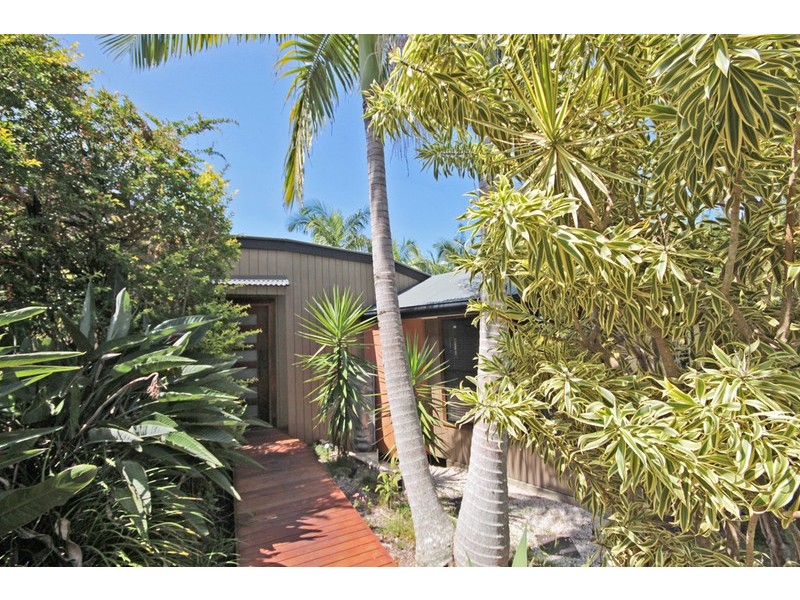 6 Sassafras Street, Pottsville NSW 2489