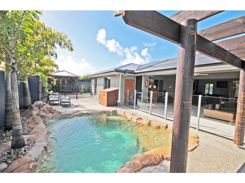 22 Toshack Place, Pottsville NSW 2489