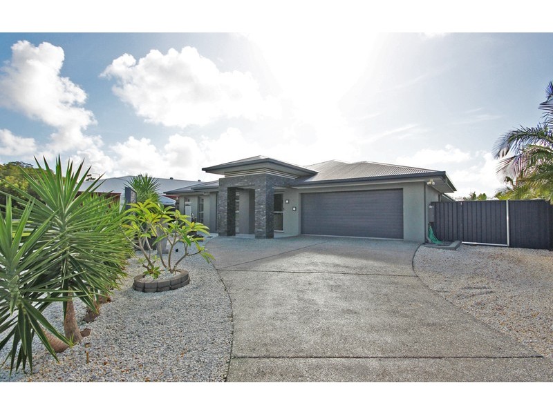 22 Toshack Place, Pottsville NSW 2489
