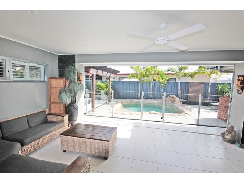 22 Toshack Place, Pottsville NSW 2489