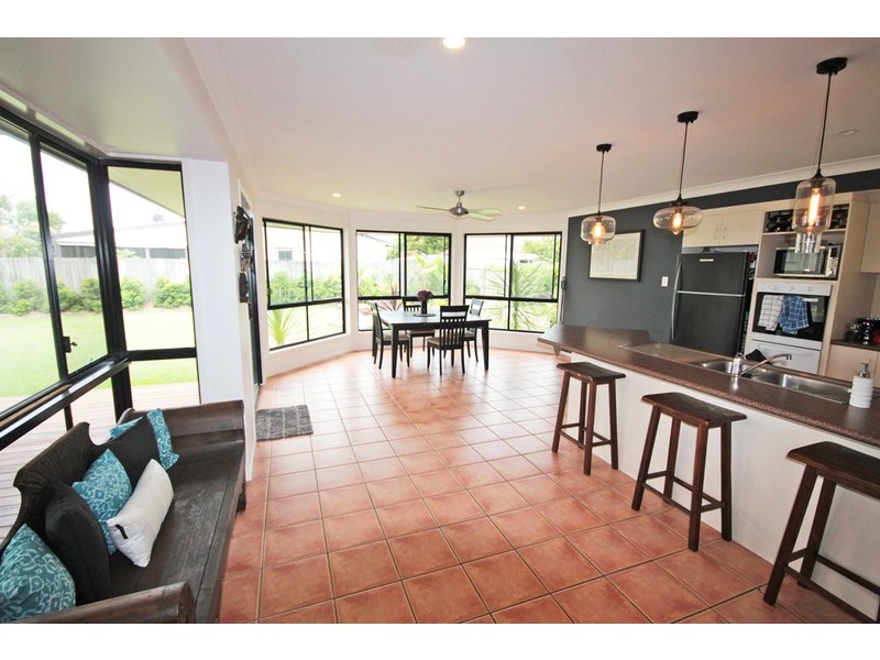 11 Paula Court, Pottsville NSW 2489