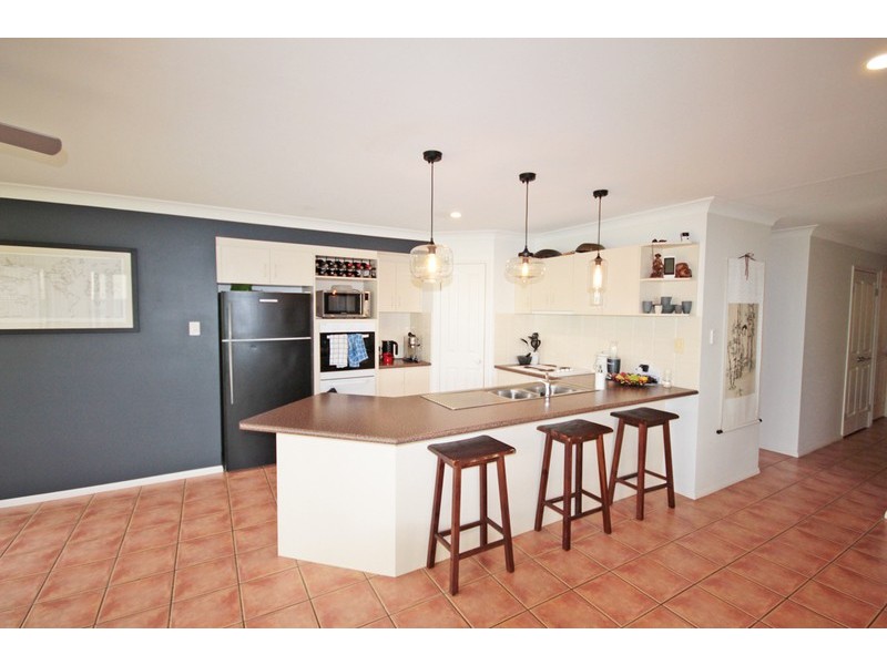 11 Paula Court, Pottsville NSW 2489