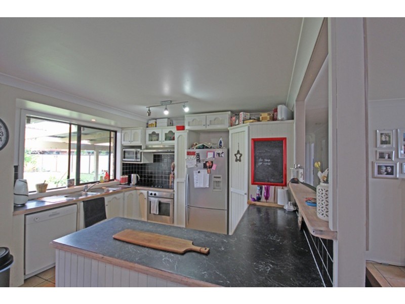 4 Royal Drive, Pottsville NSW 2489