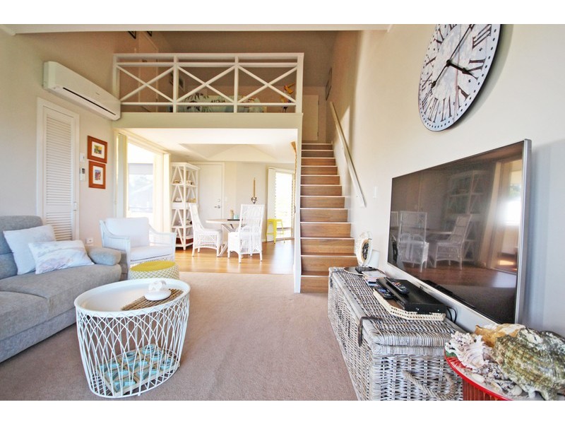 21/2 Creek Street, Hastings Point NSW 2489