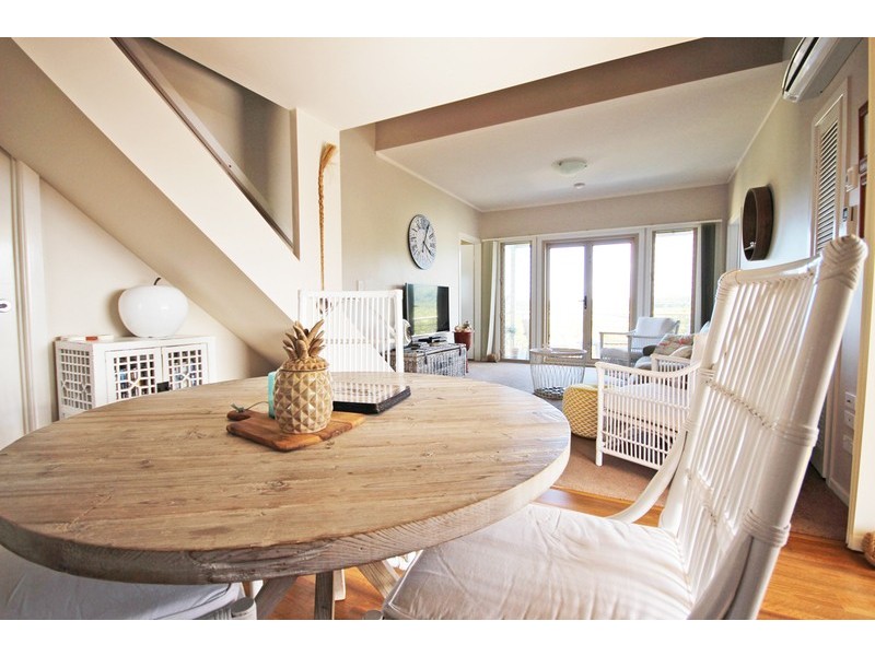 21/2 Creek Street, Hastings Point NSW 2489