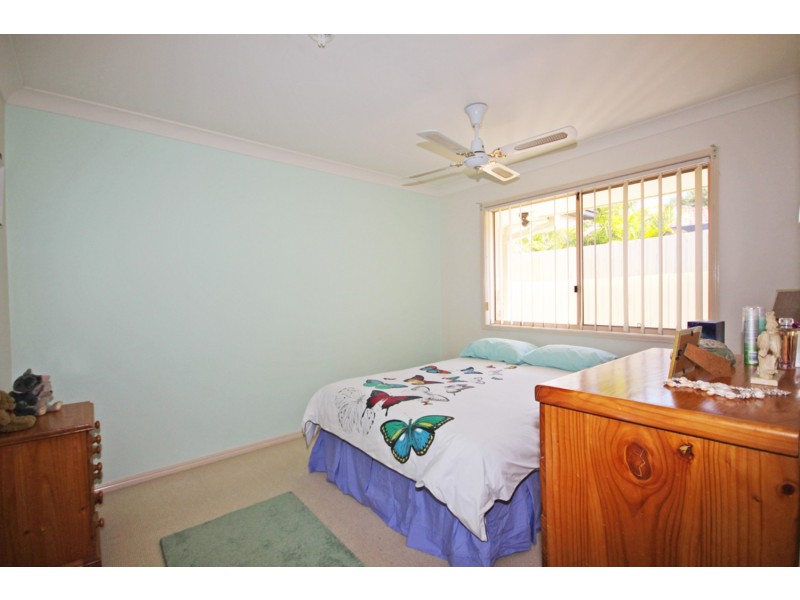 16  Border Crescent, Pottsville NSW 2489