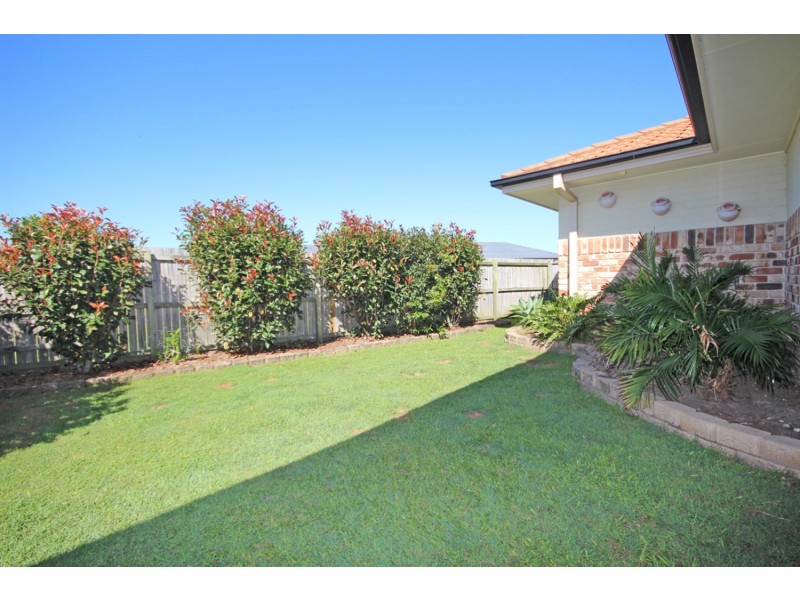 16  Border Crescent, Pottsville NSW 2489