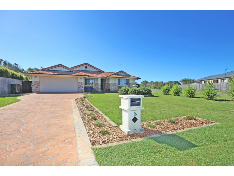 16  Border Crescent, Pottsville NSW 2489