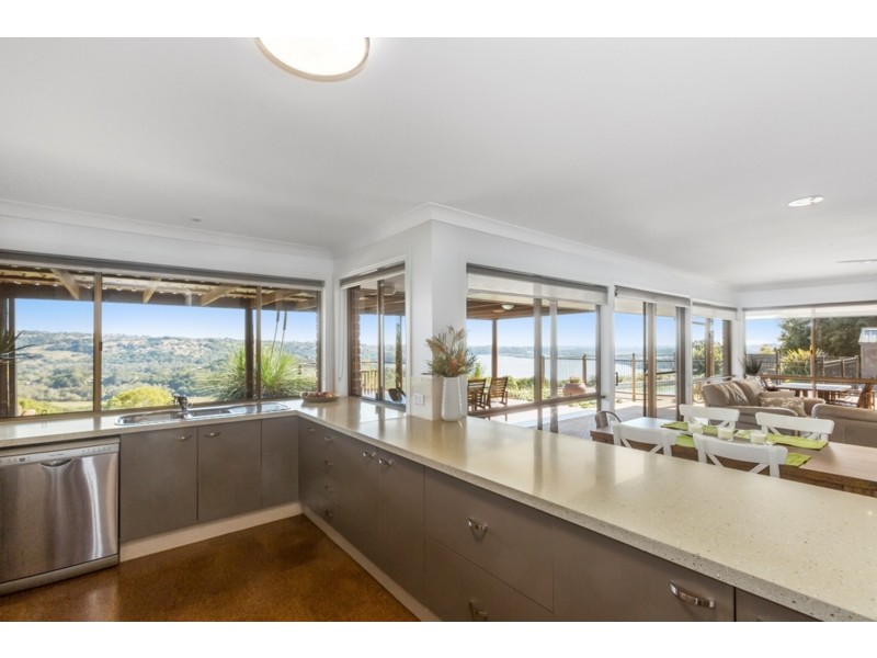 77 Mahers Lane, Terranora NSW 2486