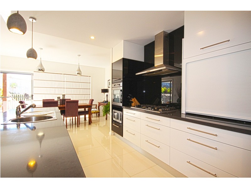 6 Hovea Drive, Pottsville NSW 2489