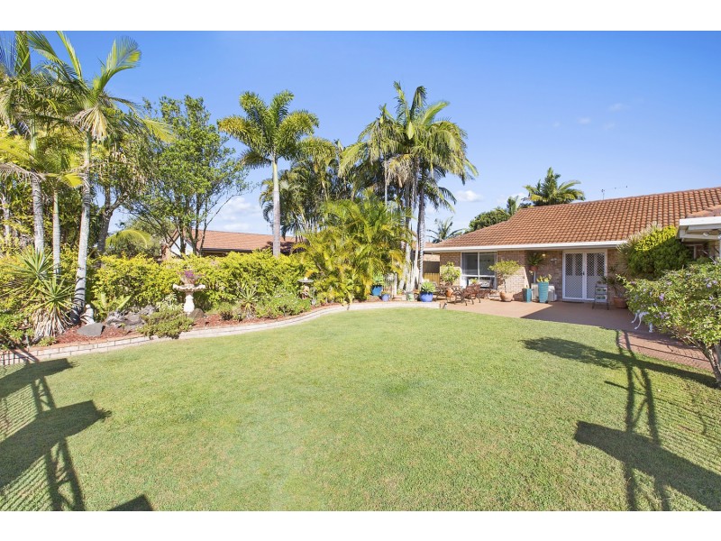 41 Andrew Avenue, Pottsville NSW 2489