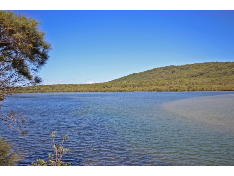 21/2 Creek Street, Hastings Point NSW 2489