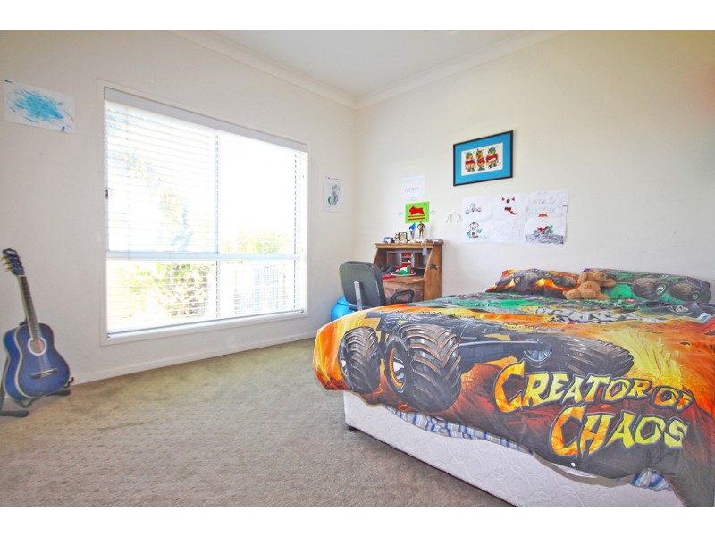 8 Ponsford Place, Pottsville NSW 2489