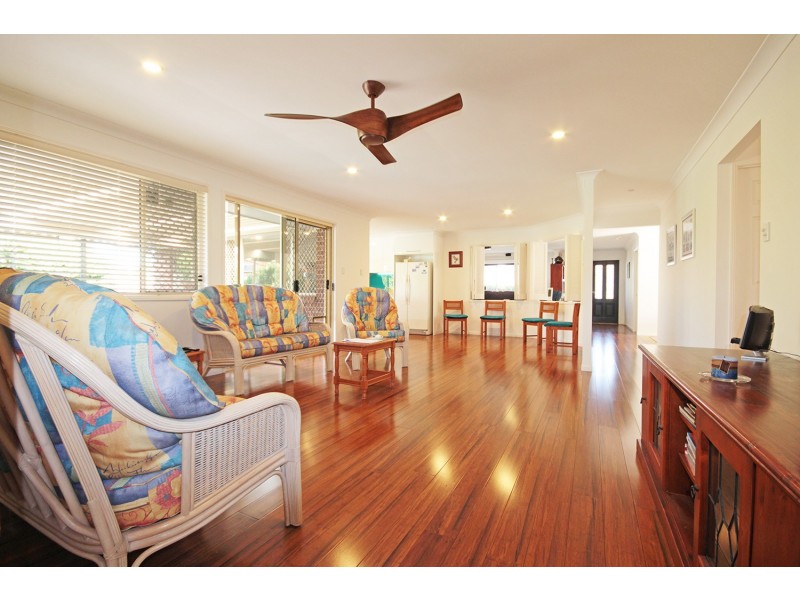 14 McKenzie Avenue, Pottsville NSW 2489